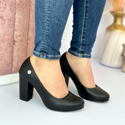 Tacon Dama Oficina Ana María